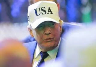 DONALD TRUMP MENACE D’IMPOSER DES DROITS DE DOUANE DE 100 % SUR LES VINS FRANÇAIS