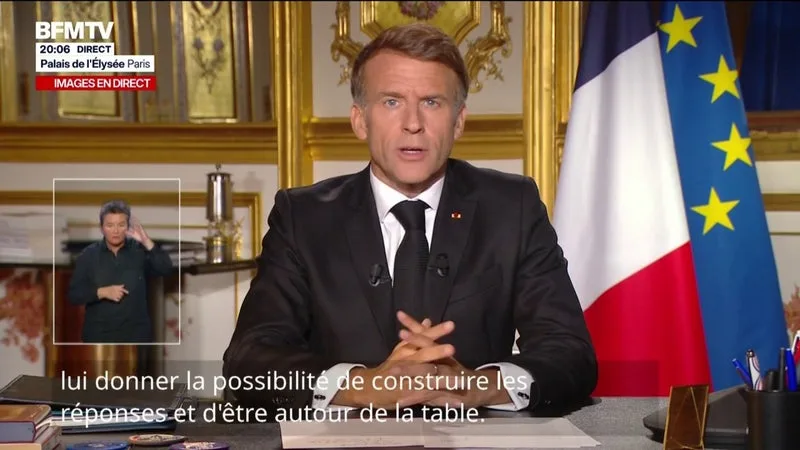 « J’APPELLE L’ENSEMBLE DES PARTIS POLITIQUES À CONDAMNER SANS AMBIGUÏTÉ TOUTES LES VIOLENCES », DÉCLARE EMMANUEL MACRON