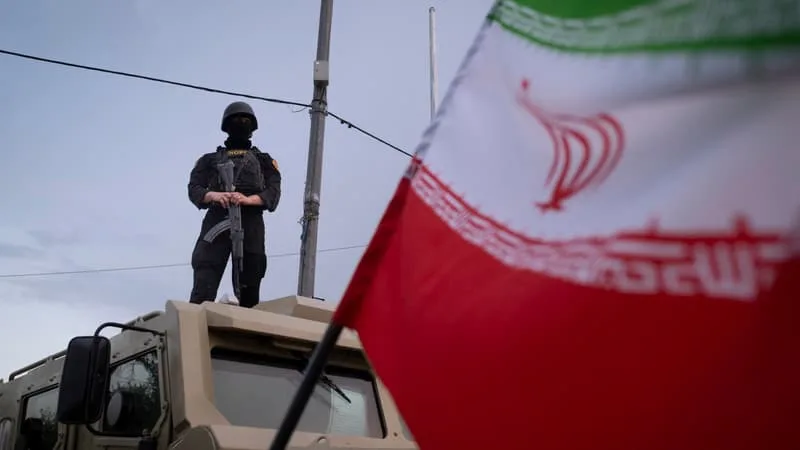 APRÈS TROIS MOIS DE BLOCAGE QUASI-TOTAL, L’IRAN SE RECONNECTE PEU À PEU À INTERNET: UNE RÉOUVERTURE QUI S’ACCOMPAGNE D’UNE FORTE HAUSSE DES TÉLÉCHARGEMENTS DE VPN