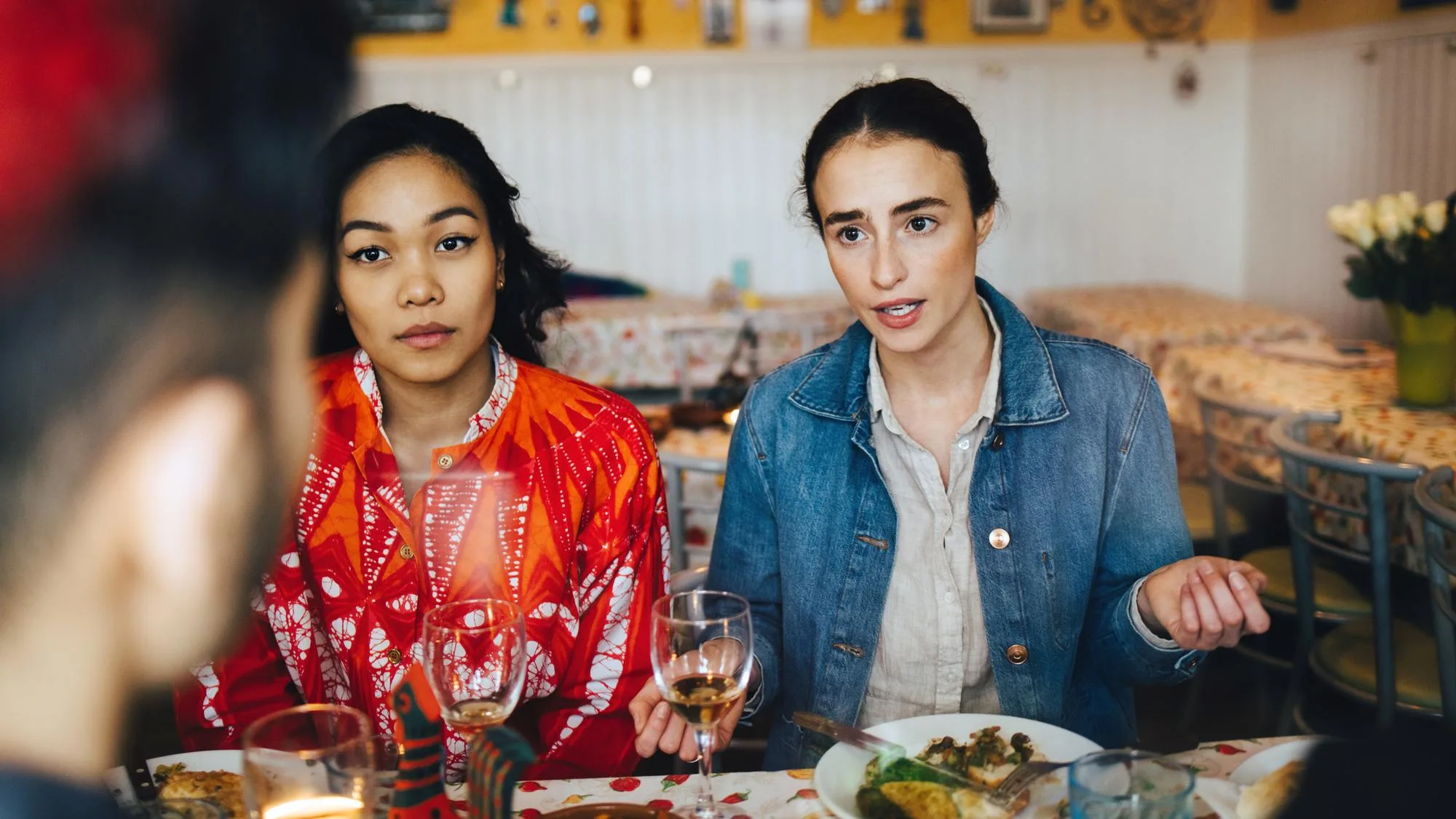 « ÇA ME DÉGOÛTE VRAIMENT ! » : FAIRE GOÛTER LEUR PLAT AU RESTAURANT, POUR EUX, C’EST NON