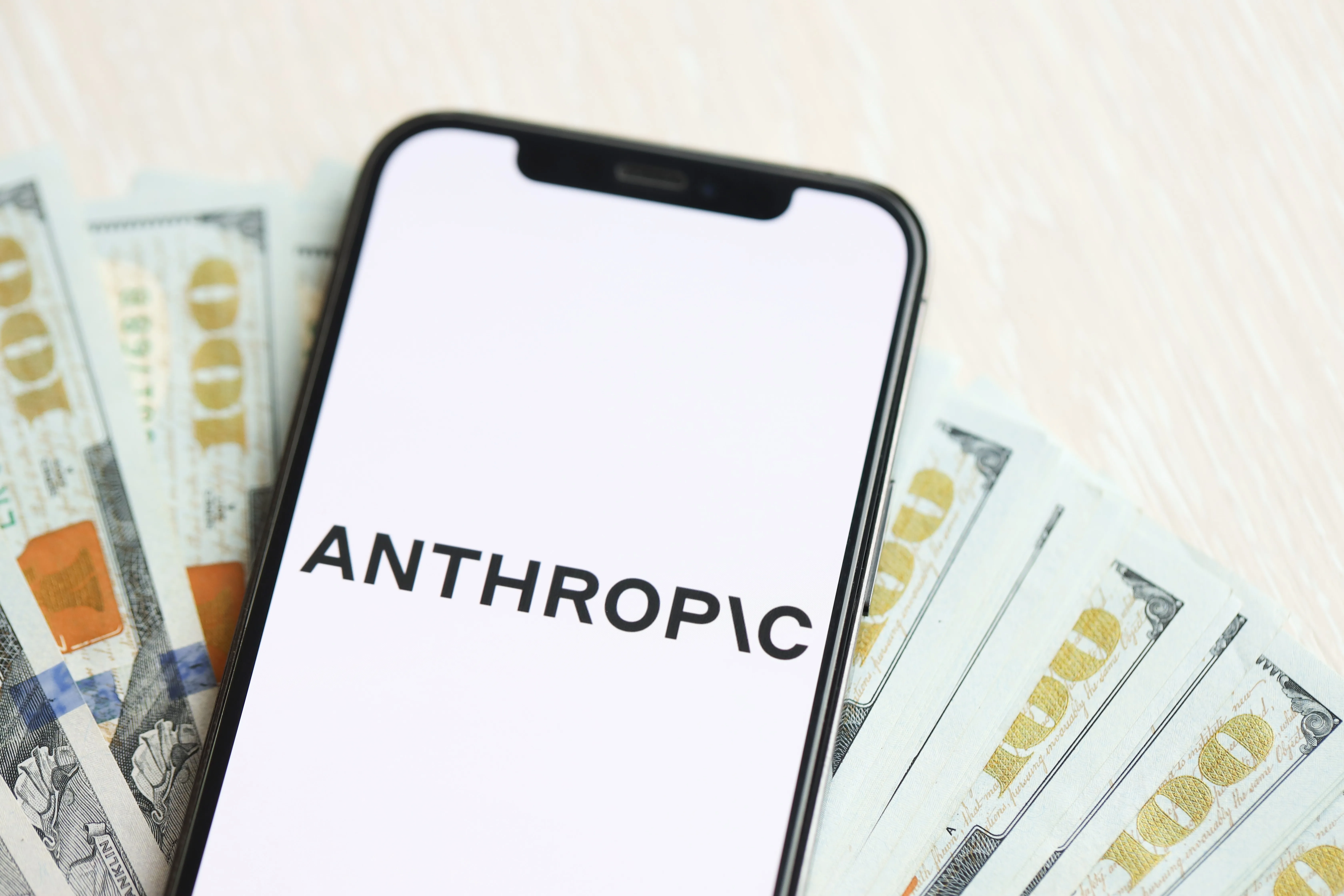 POUR SON ENTRÉE EN BOURSE, ANTHROPIC VISE JUSQU’À 200 MILLIARDS DE DOLLARS DE CHIFFRES D’AFFAIRES EN 2028