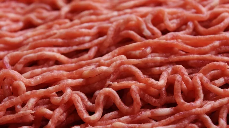 CETTE VIANDE HACHÉE LIDL EST CONTAMINÉE À E.COLI ET PEUT VOUS PROVOQUER DES DIARRHÉES SANGLANTES: NE LA MANGEZ PAS