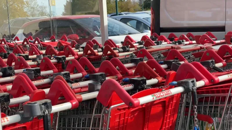 « C’EST LE GRAND RENONCEMENT »: LE POUVOIR D’ACHAT TOUJOURS PLUS EN BERNE POUR 77% DES FRANÇAIS