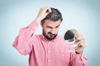 LE STRESS PEUT-IL DONNER DES CHEVEUX BLANCS ?