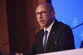 « BEAUCOUP D’INTERROGATIONS » : LE PRÉSIDENT DE LA FFF RÉAGIT AU PROJET DE « VENTE DE LA COUPE DU MONDE »
