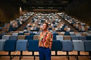 PERRINE DESPROGES, FILLE DE PIERRE DESPROGES, « UNE PATRONNE DE THÉÂTRE RARE »