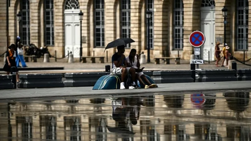 MÉTÉO-FRANCE PRÉVIENT QU’IL Y AURA « SANS DOUTE UN NOUVEL ÉPISODE CANICULAIRE À PARTIR DE CE WEEK-END »