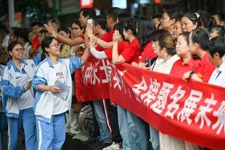 CHINE : MILLIONS DE CANDIDATS, TRICHE, SUPERSTITION… QU’EST-CE QUE LE « GAOKAO », L’EXAMEN D’UNE VIE