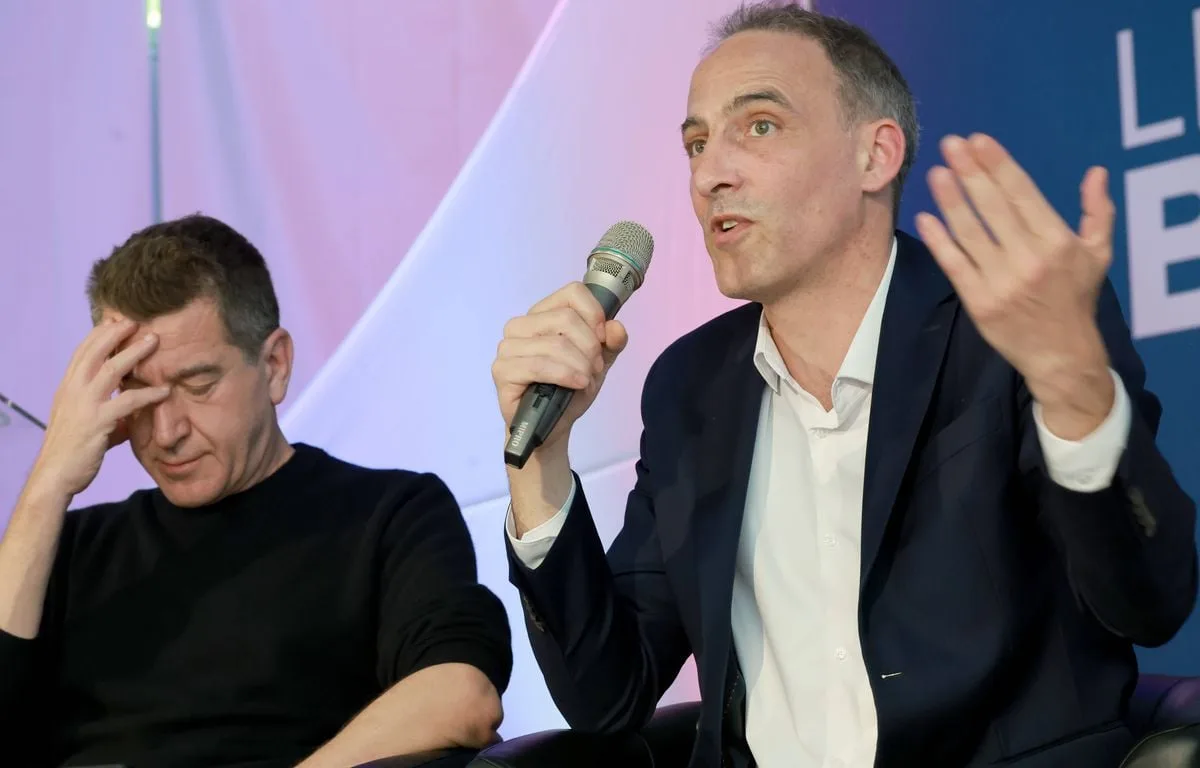 PRÉSIDENTIELLE 2027 : PAS ENCORE CANDIDAT, RAPHAËL GLUCKSMANN VA PUBLIER UN LIVRE INTITULÉ « NOUS AVONS ENCORE ENVIE »