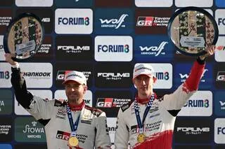 RALLYES WRC. ELFYN EVANS L’EMPORTE AU JAPON ET CONFORTE SA PLACE EN TÊTE DU CHAMPIONNAT, SÉBASTIEN OGIER DEUXIÈME