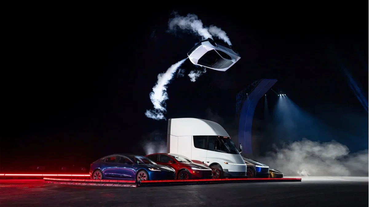 TESLA ROADSTER : VOICI TOUTES LES IMAGES OFFICIELLES DE LA VOITURE LA PLUS DINGUE DU SIÈCLE