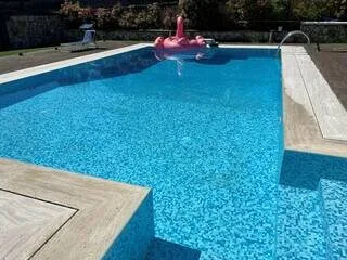 « JE ME DOUTAIS QUE LES ÉTÉS ALLAIENT ÊTRE DE PLUS EN PLUS CHAUDS »: LA FRANCE DANS LE TRIO MONDIAL DES PISCINES PRIVÉES