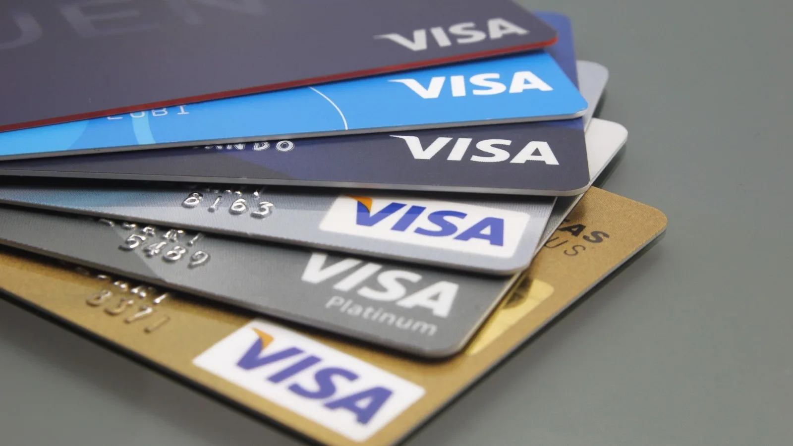 VISA VEUT PERMETTRE À L’IA DE DÉPENSER VOTRE ARGENT À VOTRE PLACE