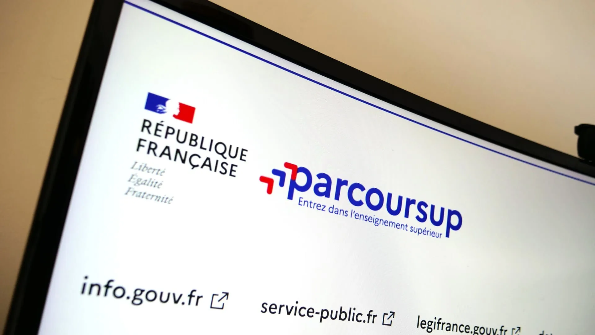 UN PARCOURSUP 2026 RECORD OUVRE DANS QUELQUES JOURS, TOUT CE QU’IL FAUT SAVOIR ET LES DATES À RETENIR