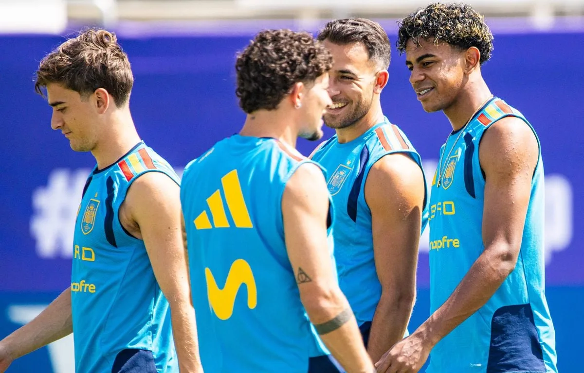 COUPE DU MONDE 2026 : LES JOUEURS DE L’ESPAGNE TACLENT RAJOY, « LE MULTICULTURALISME DE LA FRANCE EST UNE RICHESSE »