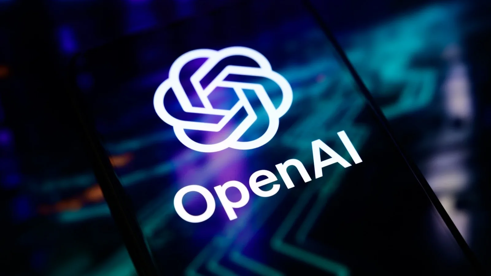OUI, IL Y A VRAIMENT DES HUMAINS CHEZ OPENAI QUI LISENT VOS CONVERSATIONS SUR CHATGPT
