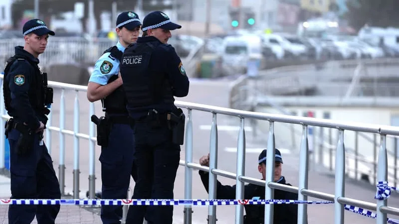 ATTAQUES ANTISÉMITES: 2025 A ÉTÉ L’ANNÉE « LA PLUS MEURTRIÈRE » À L’ÉCHELLE MONDIALE EN PLUS DE 30 ANS