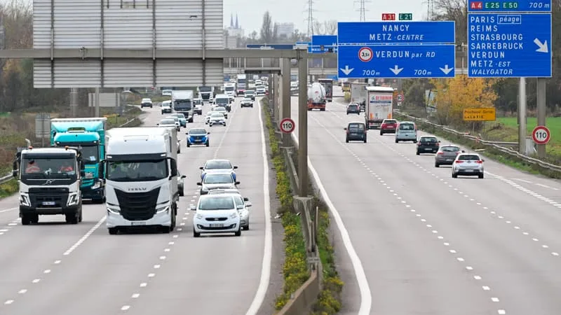 « UN RECUL PRÉOCCUPANT DE LA SÉCURITÉ »: LES ACCIDENTS MORTELS SUR LES AUTOROUTES ONT AUGMENTÉ EN 2025 MAIS RESTENT « À UN NIVEAU HISTORIQUEMENT BAS »