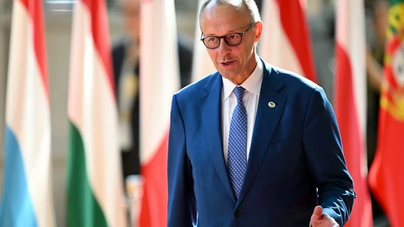 L’UE VEUT UN BUDGET DE 2.000 MILLIARDS D’EUROS: LE CHANCELIER MERZ RÉCLAME DES COUPES MASSIVES ET REFUSE UNE TAXE EUROPÉENNE SUR LES GRANDES ENTREPRISES