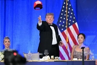 GUERRE AU MOYEN-ORIENT : TRUMP MENACE DE FRAPPER DAVANTAGE L’IRAN QUI RIPOSTE ET MENACE SES RIVAUX… LE POINT SUR LA NUIT