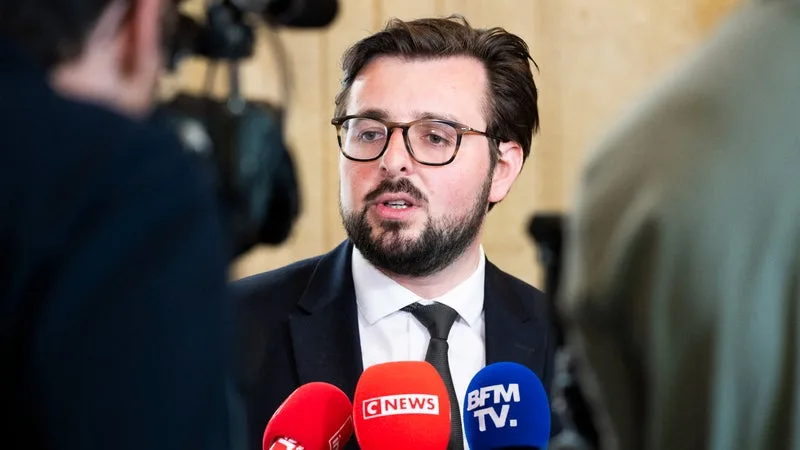 LE DÉPUTÉ PHILIPPE BRUN SUSPENDU DU PARTI SOCIALISTE APRÈS DES « ACCUSATIONS DE VIOLENCES » ET ÉCARTÉ DE LA PRIMAIRE DE LA GAUCHE