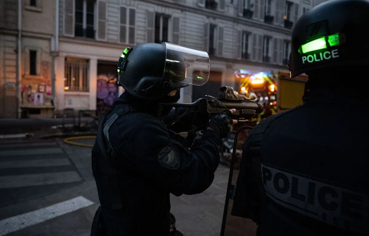 VIOLENCES DU 17 OCTOBRE : L’ALLEMAGNE APPELLE SES RESSORTISSANTS À LA « PRUDENCE » EN FRANCE