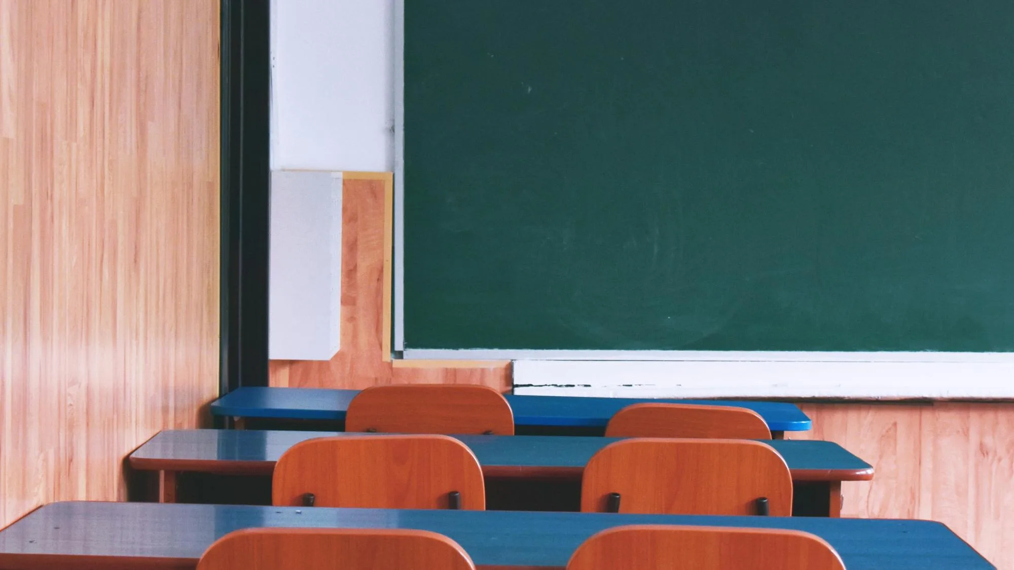 PARIS : LE PREMIER PROCÈS POUR DES VIOLENCES SEXUELLES DANS LE PÉRISCOLAIRE S’OUVRE CE MARDI 5 MAI