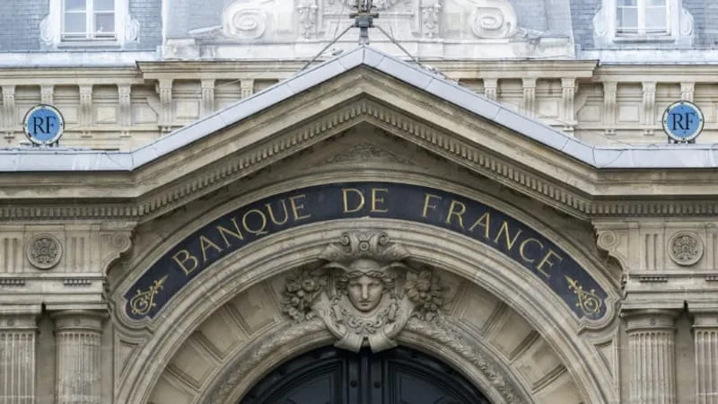 « LA RÉSILIENCE DE L’ÉCONOMIE FRANÇAISE COMMENCE À ÊTRE MISE À L’ÉPREUVE »: LA BANQUE DE FRANCE REDOUTE UNE ACTIVITÉ RALENTIE AU SECOND TRIMESTRE