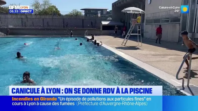 4E ÉPISODE DE CANICULE : LES LYONNAIS SE RAFRAICHISSENT À LA PISCINE MERMOZ