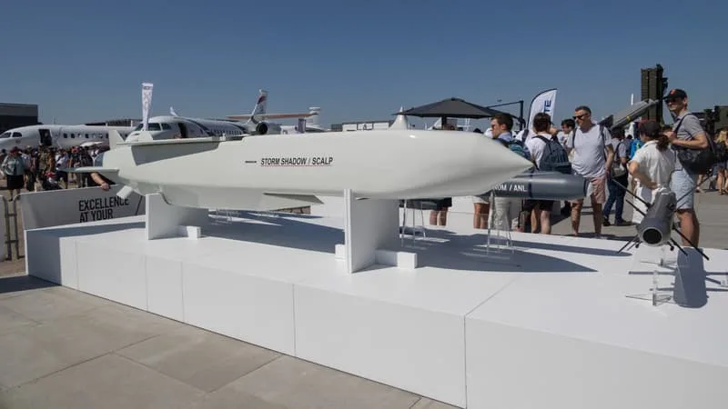 DES MISSILES FRANÇAIS À LONGUE PORTÉE PRODUITS EN UKRAINE? « DES DISCUSSIONS » SONT EN COURS POUR UNE PRODUCTION « SOUS LICENCE »