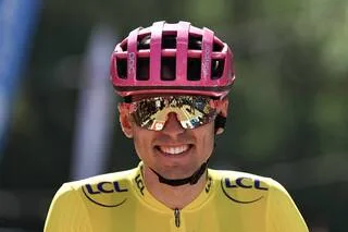 TOUR AUVERGNE-RHÔNE-ALPES. LE CLASSEMENT GÉNÉRAL APRÈS LE CHRONO PAR ÉQUIPES DE LA 3E ÉTAPE, ALEX BAUDIN RESTE LEADER