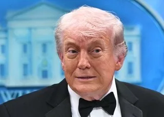 TIRS AU GALA DE LA PRESSE À WASHINGTON : DONALD TRUMP DE RETOUR AU DÎNER RÉORGANISÉ SOUS SÉCURITÉ RENFORCÉE CE VENDREDI