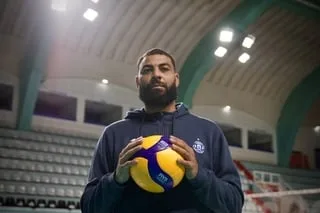 ENTRETIEN. « LE REGARD CHANGE QUAND TU RAMÈNES DEUX MÉDAILLES OLYMPIQUES » : EARVIN NGAPETH SE CONFIE À DEUX ANS DES JO