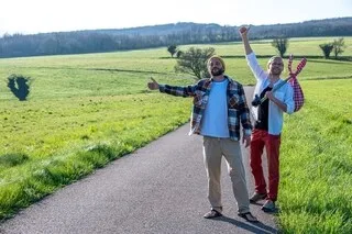 « C’EST UNE PREUVE D’HUMILITÉ » : NANS ET MOUTS DÉVOILENT POURQUOI « NUES ET CULOTTÉES » S’ARRÊTE APRÈS UNE SEULE SAISON