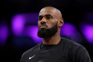 NBA. FIN DU SUSPENSE POUR LA SUPERSTAR LEBRON JAMES, QUI SIGNE AUX PHILADEPHIA SIXERS