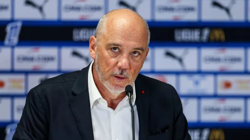 « UN TROU COMPTABLE TRÈS IMPORTANT »: LE NOUVEAU PRÉSIDENT DE L’OM STÉPHANE RICHARD TACLE LA GESTION DU CLUB SOUS PABLO LONGORIA