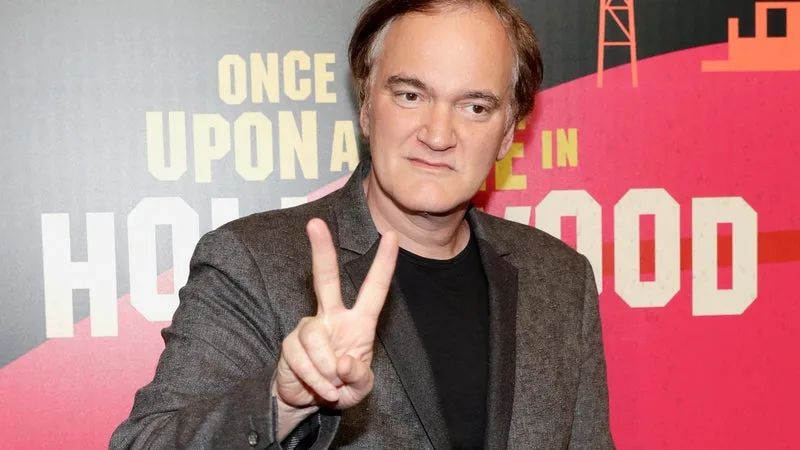QUENTIN TARANTINO A TERMINÉ LE SCÉNARIO DE SON DIXIÈME ET ULTIME FILM… MAIS LE TOURNAGE NE SERA PAS POUR TOUT DE SUITE