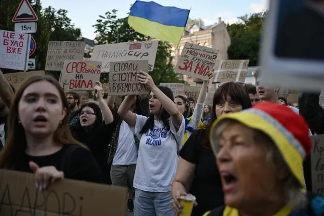 “FEDOROV, FEDOROV” : POURQUOI LES UKRAINIENS SONT-ILS DANS LA RUE ?