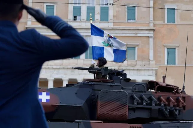 “HISTORIQUE” : EN GRÈCE, L’ARMÉE ACCUEILLE SES PREMIÈRES FEMMES VOLONTAIRES
