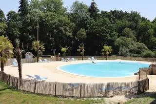 « C’EST UN VRAI PLUS » : CE CAMPING DES CÔTES-D’ARMOR OUVRE SON LAGON ARTIFICIEL À TOUS CEUX QUI VEULENT SE RAFRAÎCHIR