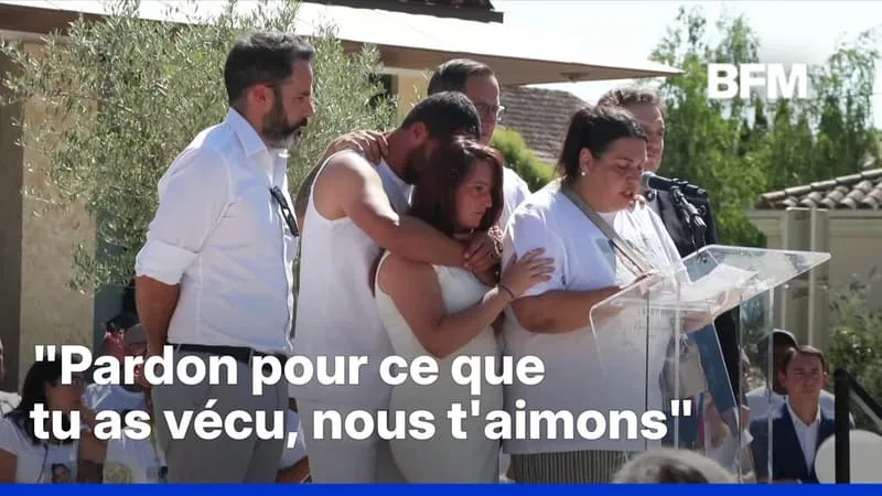 L’HOMMAGE DE LA FAMILLE DE LYHANNA À L’ISSUE DE LA MARCHE BLANCHE