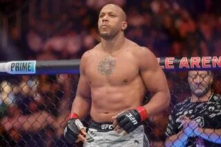 MMA. « AVEC LES LUMIÈRES, ÇA VA ÊTRE GRANDIOSE », SAVOURE CIRYL GANE AVANT SON COMBAT À LA MAISON BLANCHE CONTRE PEREIRA