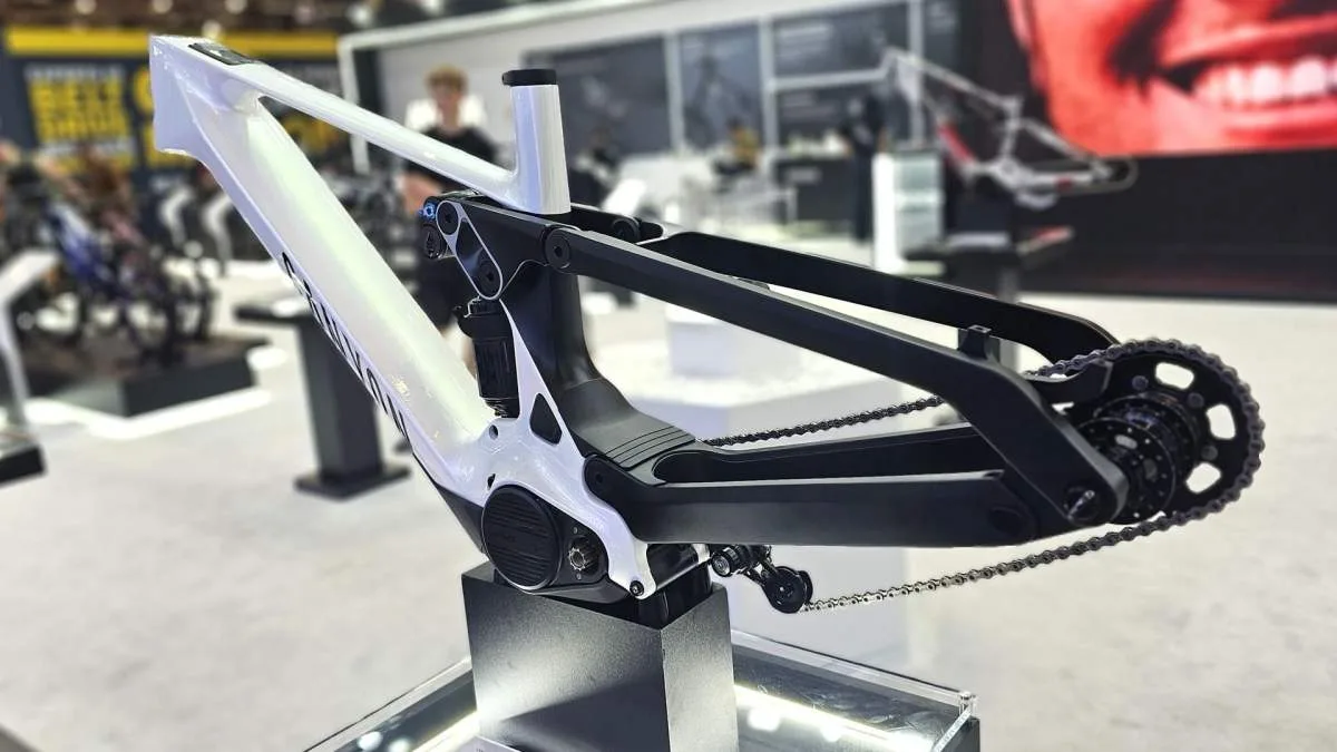 ON A VU LE NOUVEAU MOTEUR-BOÎTE AUTOMATIQUE AVINOX MG CONCEPT DE DJI QUI VEUT SUPPRIMER LE DÉRAILLEUR
