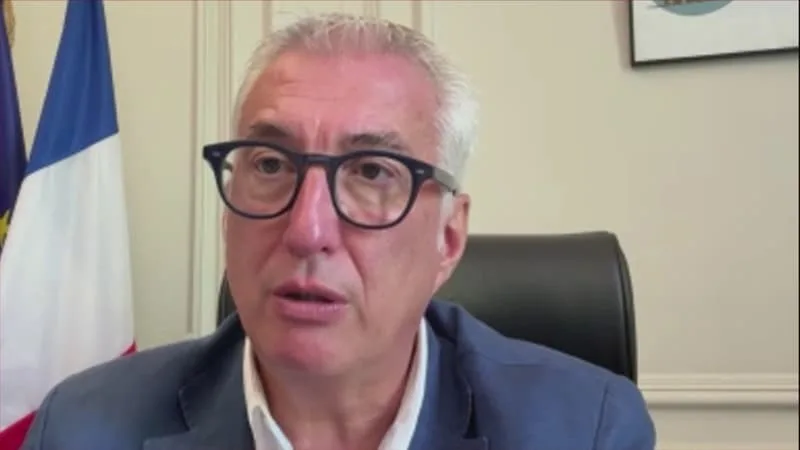 « ON S’EN SORTIRA »: LE MAIRE D’ALÈS SALUE LES « MILLIERS DE MESSAGES DE SOLIDARITÉ » REÇUS APRÈS LES MENACES DE LA DZ MAFIA