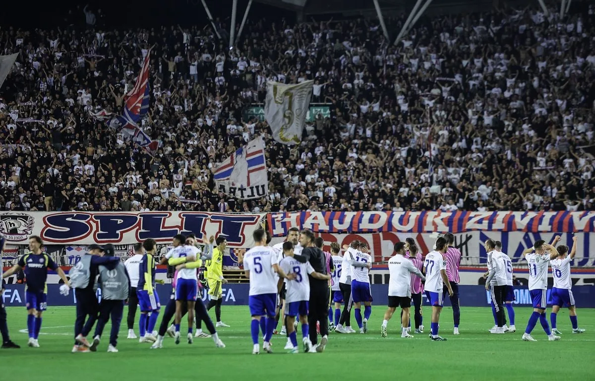 LIGUE EUROPA : « DEBOUT ADOLF », DES CHANTS PRO-NAZIS D’UTRAS DE L’HAJDUK SPLIT CONDAMNÉS DE TOUTES PARTS