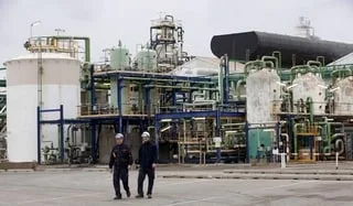 « NE PAS VENDRE NOS ENTREPRISES POUR DE MAUVAISES RAISONS » : ALERTE SUR LA HAUSSE DES RACHATS VENUS DE L’ÉTRANGER