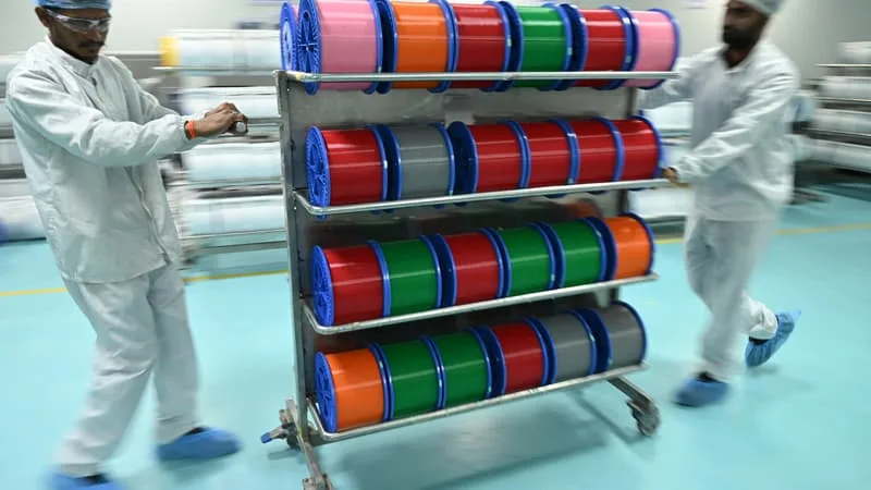 ELLE « N’A PAS BESOIN DE FABRIQUER DE PUCES OU D’ENTRAÎNER DES MODÈLES »: DISTANCÉE SUR LES TECHNOLOGIES DE POINTE PAR LES ÉTATS-UNIS ET LA CHINE, L’INDE SE LANCE DANS LA « QUINCAILLERIE » DE L’IA POUR RESTER DANS LA COURSE
