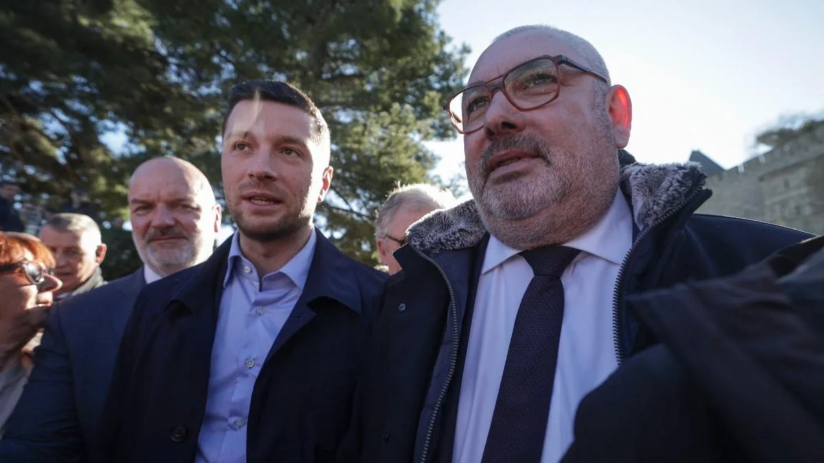 EN TROIS MOIS, LE MAIRE RN DE CARCASSONNE CHRISTOPHE BARTHÈS A MONTRÉ LE PIRE DU RN