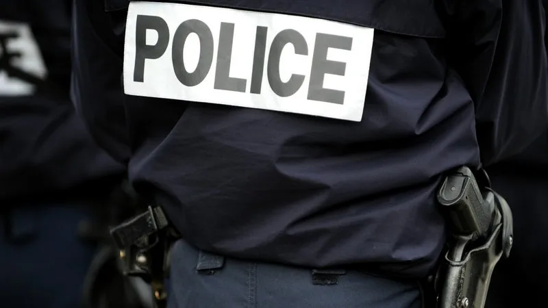 UN POLICIER MARSEILLAIS CONDAMNÉ POUR AVOIR PRÉVENU UN AMI D’UN CONTRÔLE DE L’URSSAF