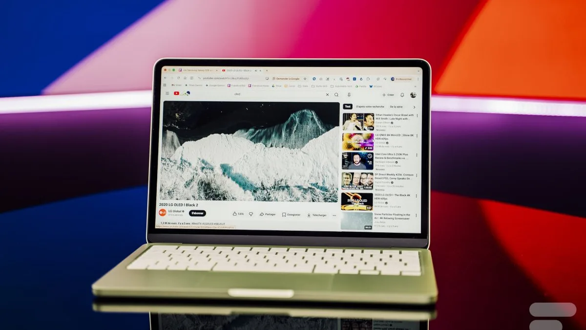 « LA CONCURRENCE A FAIT DES COMPROMIS » : LA PUBLICITÉ AGRESSIVE D’AMD CONTRE LE MACBOOK NEO